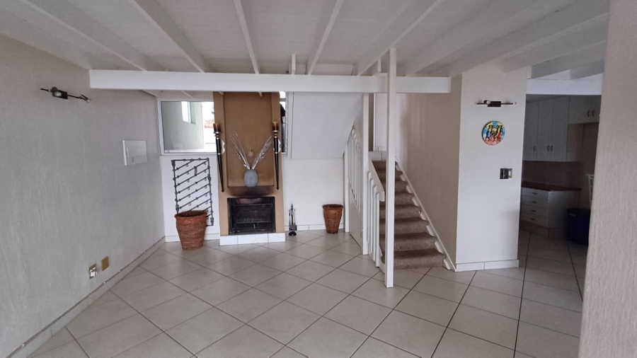 3 Bedroom Property for Sale in Kosmos North West